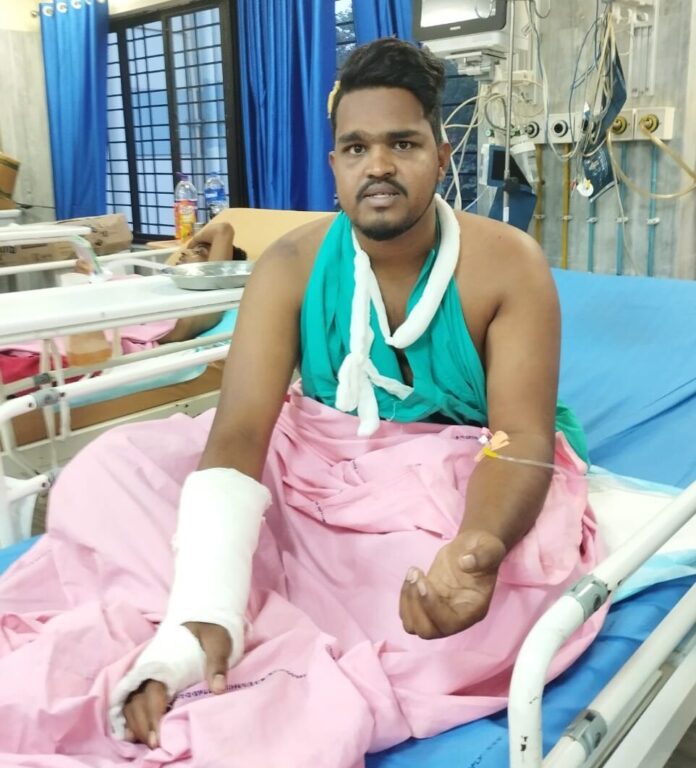 হিন্দু যুবকদের হামলায় আহত সেলিম পাহলওয়ান