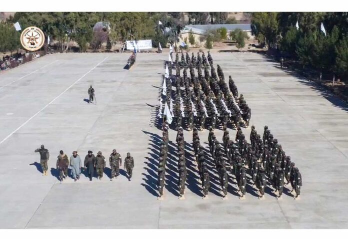 IEA-soldiers-in-the-graduation-ceremony