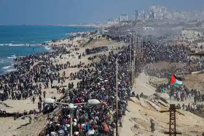 উত্তর গাজায় নিজ বাড়িতে ফিরছেন লাখ লাখ ফিলিস্তিনি-1 copy