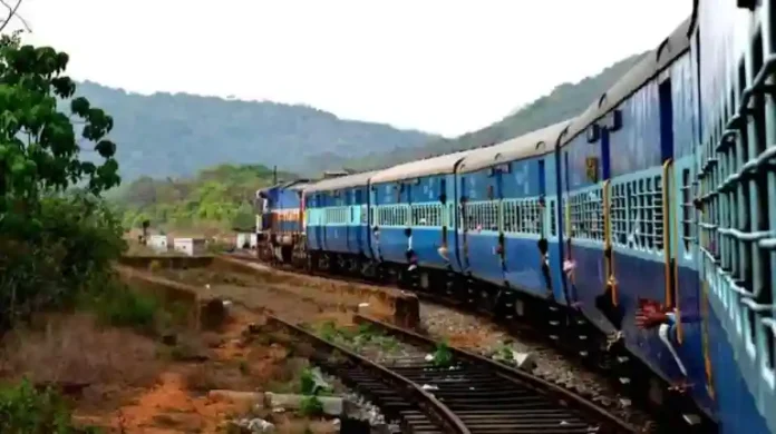 20250330082735_Indian-railways-768x430 copy