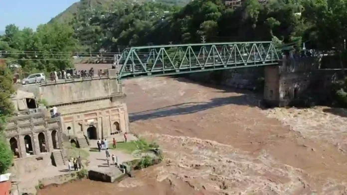 হঠাৎ ঝিলাম নদীর পানি ছেড়ে দিলো ভারত, পাকিস্তানের কাশ্মীরে বন্যা-1 copy