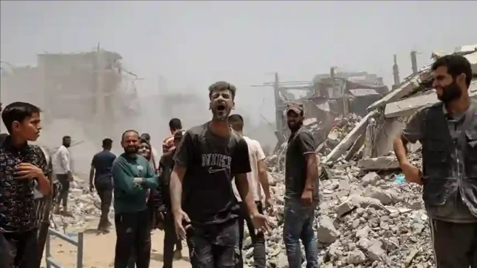 গাজায় একদিনে বর্বর ইসরায়েলি হামলায় নিহত ১৪৬-1 copy