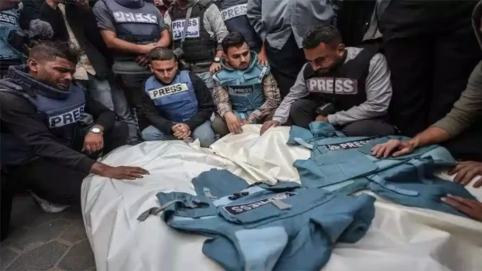 গাজায় বর্বর ইসরায়েলি হামলায় নিহত সাংবাদিকের সংখ্যা এখন ২২০ 1-2 copy