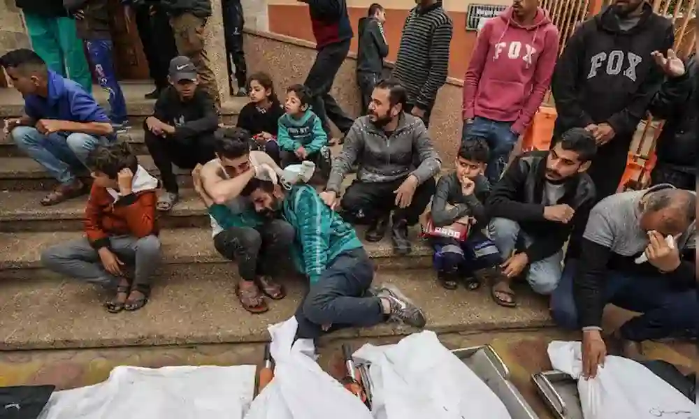 গাজায় ত্রাণ নিতে যাওয়া ক্ষুধার্ত ফিলিস্তিনিদের ওপর সন্ত্রাসী ইসরায়েলের গুলি, নিহত ৪০-2 copy