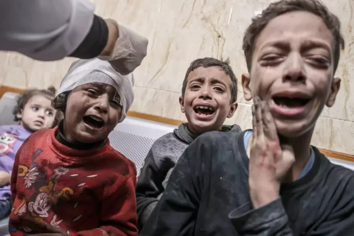 গাজায় দুই বছরে প্রায় ১৯ হাজার শিশুর হত্যা করেছে দখলদার ইসরায়েল-2