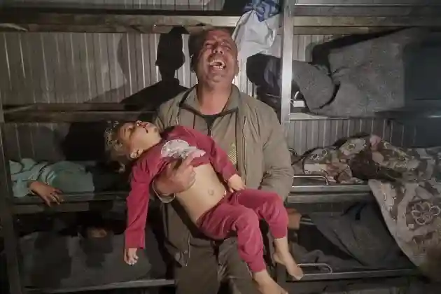 গাজায় নিহত আরও ৬৪, মানবিক সহায়তা নিতে গিয়ে প্রাণ গেল ১৩ জনের copy