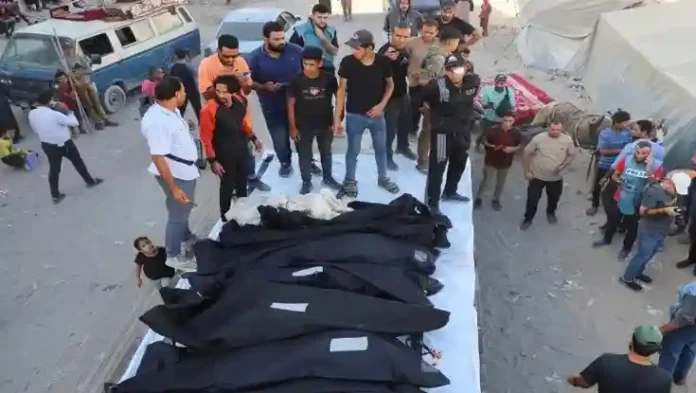 গাজায় বর্বর ইসরায়েলি হামলায় একই পরিবারের ২৫ জন নিহত-2 copy