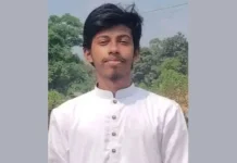 চট্রগ্রামে বিএনপি নেতার সামনে পা তুলে বসা নিয়ে সংঘর্ষে নিহত যুবক
