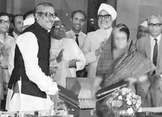 ‘৬৯-এ ডাকসুর দেয়া ‘বঙ্গবন্ধু’ ও ‘জাতির পিতা’ উপাধি ‘৭৩-এই ডাকসু কর্তৃক প্রত্যাহার