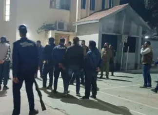 গোপালগঞ্জে বিচারকের বাসায় ককটেল হামলা