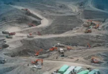 ইমারাতে ইসলামিয়ার বাদাখশান প্রদেশের আকরিক সোনার খনিতে ১০০,০০০ মানুষের কর্মসংস্থান