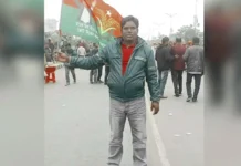 ফেনীতে ফ্যামিলি কার্ডের প্রলোভনে গৃহবধূকে ধর্ষণ করলো কৃষকদল নেতা, মামলা না দিতে স্বামীকে হত্যার হুমকি