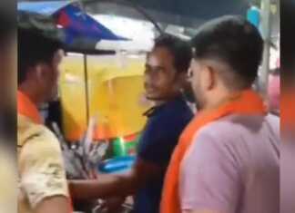 ভারতের গুজরাটে উগ্র হিন্দুত্ববাদী কর্তৃক হিন্দু সংখ্যাগরিষ্ঠ কলোনি থেকে মুসলিম বিক্রেতাকে বহিষ্কার