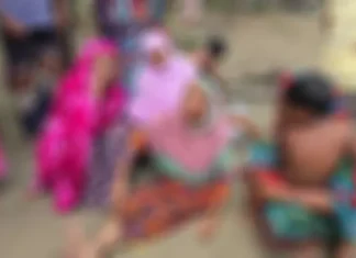 পাবনায় পুকুরে মিলল ব্যবসায়ীর গলাকাটা লাশ