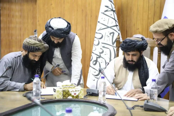 Contract Signed to Build 52 Telecommunication Towers in Six Provinces copy